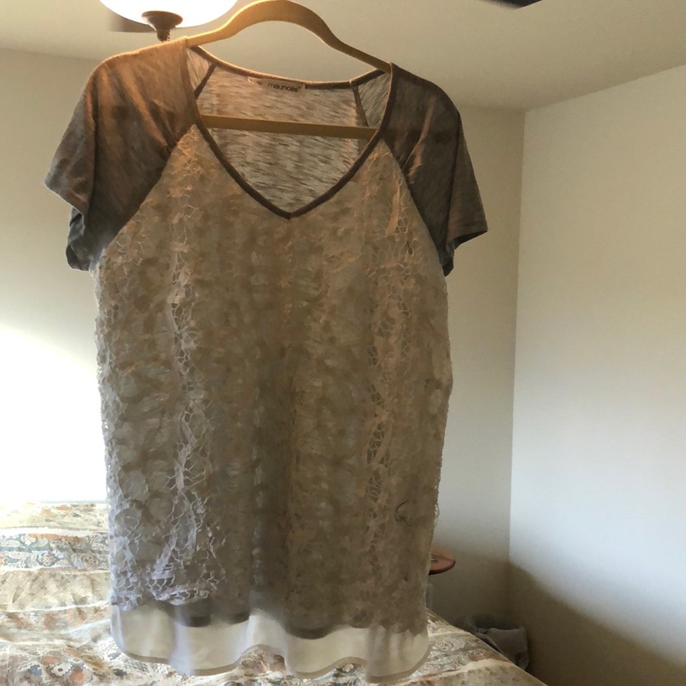 Maurices short sleeve lace front shirt